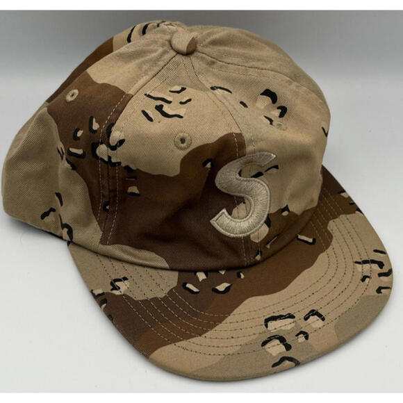 Supreme Tonal S Logo 6-Panel Desert Camo FW17H29 Strapback